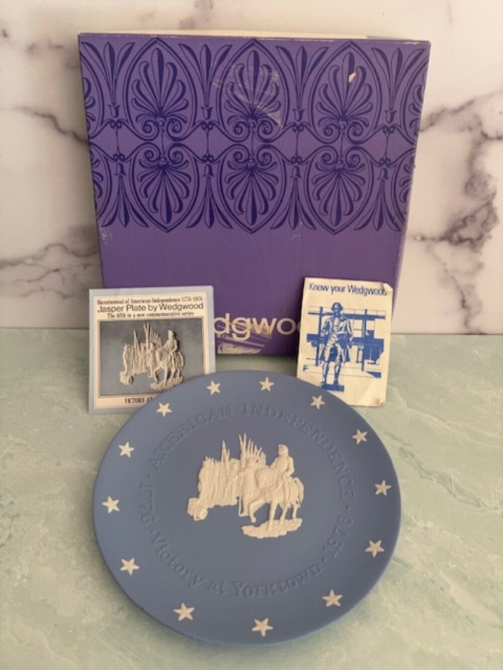 Vintage 1976 Historical WEDGWOOD Plate Blue Cream America Victory at Yorktown